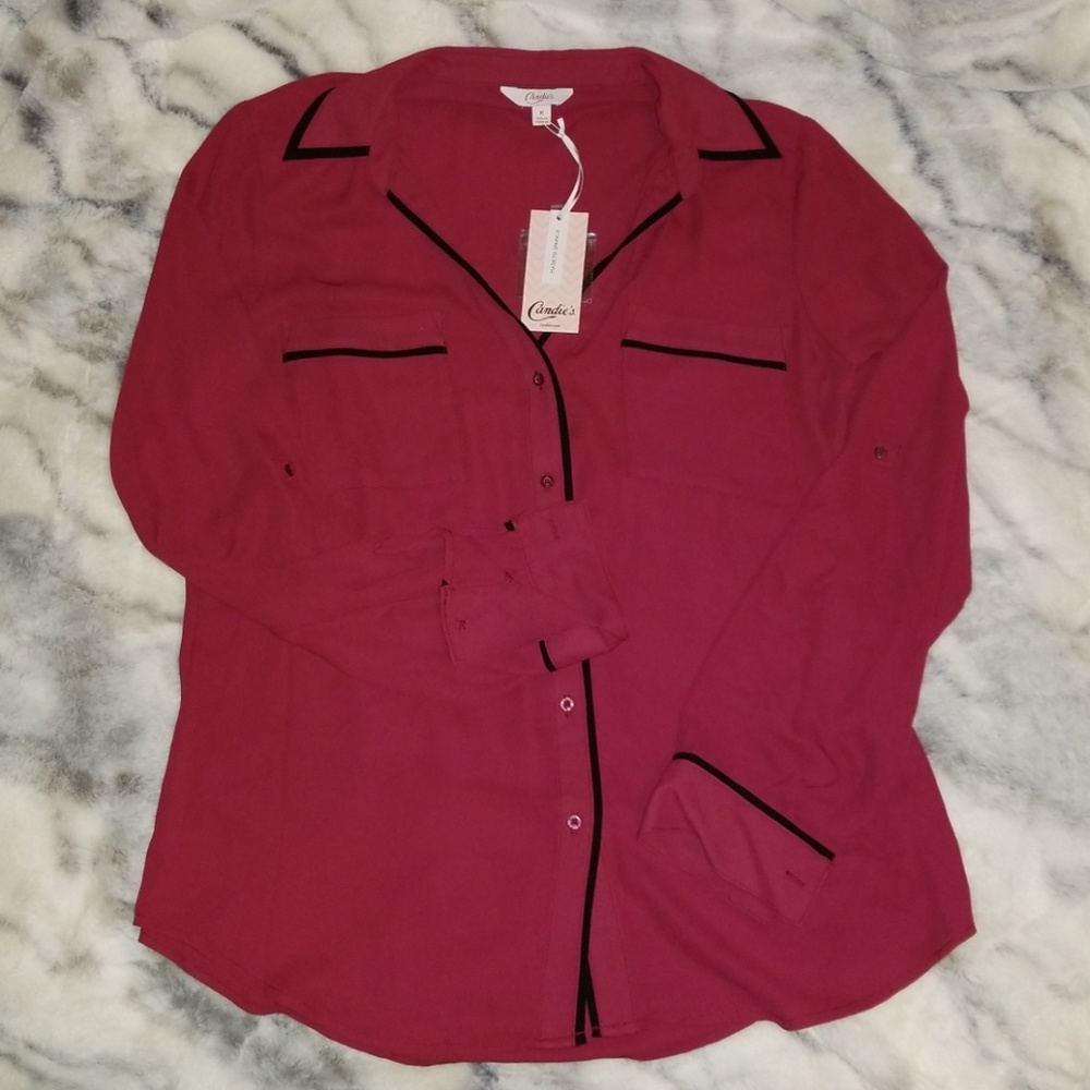 NWT Cute Burgundy Button Up Top!